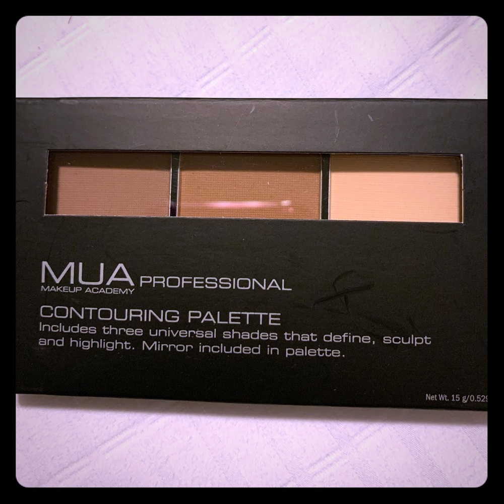 MUA PRO MAKEUP ACADEMY